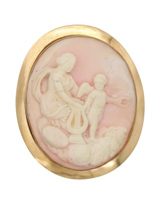 Lot 301 - A VICTORIAN 9CT GOLD MOUNTED CORAL CAMEO BROOCH
