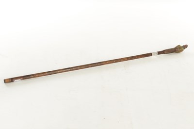Lot 849 - AN EARLY 20TH CENTURY CARVED AND PAINTED PARROT HANDLED WALKING CANE