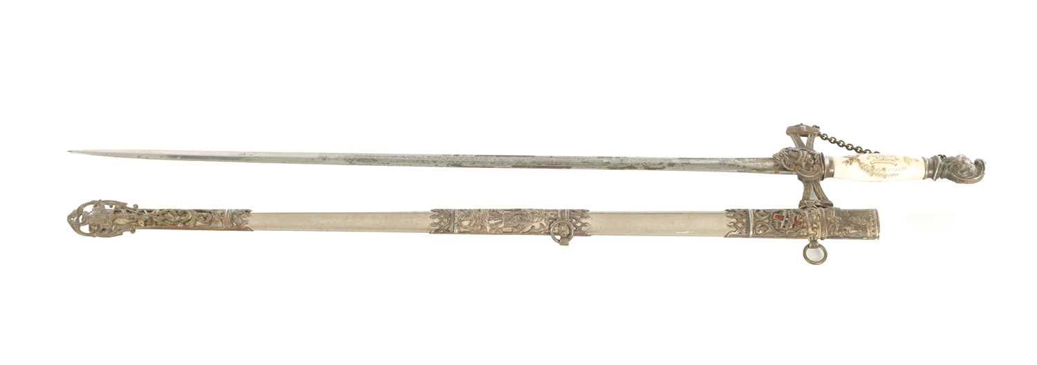 Lot 605 - AN EARLY 20TH CENTURY AMERICAN MASONIC CEREMONIAL SWORD FOR THE KNIGHTS TEMPLAR