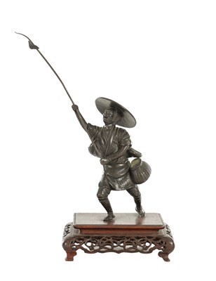 Lot 493 - A JAPANESE MEIJI PERIOD BRONZE FIGURE