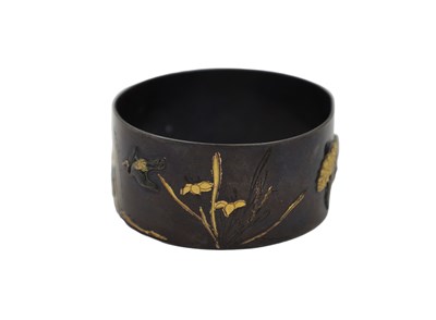 Lot 452 - A MEIJI PERIOD JAPANESE MIXED METAL NAPKIN RING