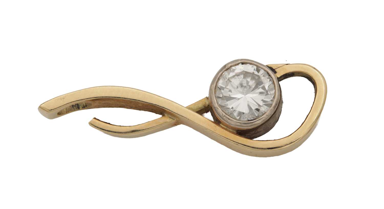 Lot 317 - AN 18CT GOLD AND DIAMOND PENDANT