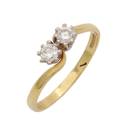 Lot 368 - AN 18CT YELLOW GOLD AND DIAMOND RING