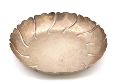 Lot 187 - A MID 19TH CENTURY SILVER BOWL