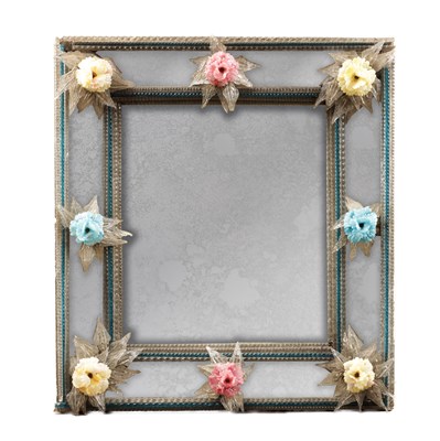 Lot 1369 - AN 18TH/19TH CENTURY VENETIAN MURANO GLASS MIRROR