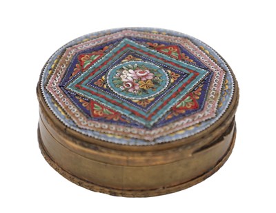 Lot 297 - A 19TH CENTURY MICROMOSAIC BOX