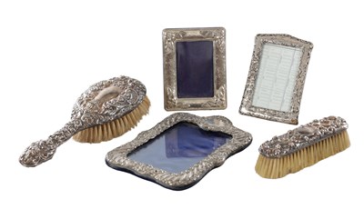 Lot 136 - A COLLECTION OF 20TH CENTURY SILVER ITEMS