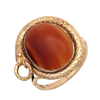 Lot 218 - A 9CT GOLD CARNELIAN SNAKE RING