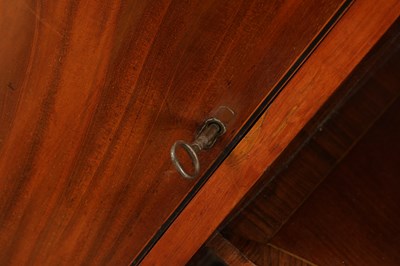 Lot 1568 - AN UNUSUAL GEORGE III CROSS-BANDED FLAMED MAHOGANY SERPENTINE FRONTED SIDE CABINET