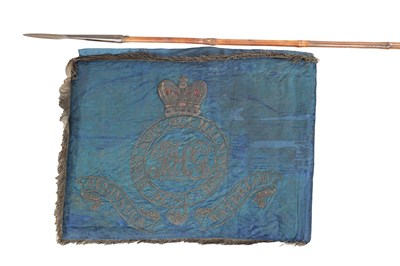 Lot 631 - AN EARLY 19TH CENTURY ENGLISH SILK LANCER REGIMENTAL GUIDON WITH PENINSULA AND WATERLOO HONOURS
