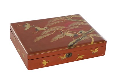 Lot 471 - AN EARLY 20TH CENTURY RED LACQUER BOX