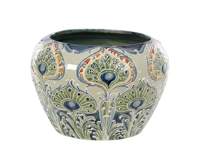Lot 66 - A CIRCA 1900 MOORCROFT ‘PEACOCK FEATHER’ POTTERY VASE