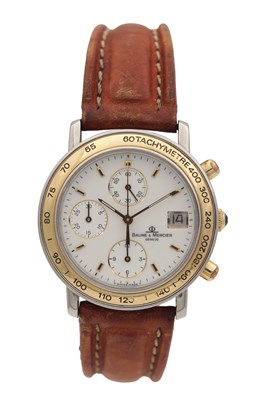 Lot 1157 - A GENTLEMAN'S BAUME & MERCIER BAUMATIC CHRONOGRAPH WRIST WATCH
