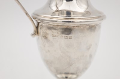 Lot 58 - A COLLECTION OF EARLY 20TH CENTURY SILVER ITEMS