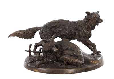Lot 949 - A 19TH CENTURY FRENCH BRONZE SCULPTURE OF FOXES