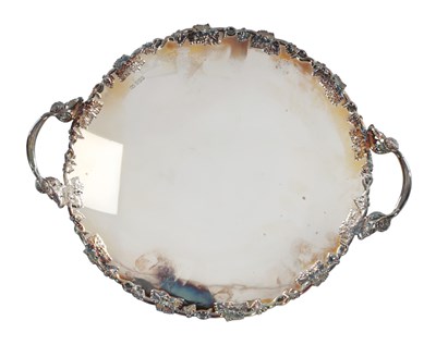 Lot 114 - A MID 20TH CENTURY ENGLISH SILVER TAZZA