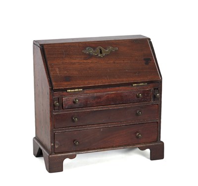 Lot 783 - AN 18TH CENTURY WALNUT APPRENTICE PIECE MINIATURE BUREAU