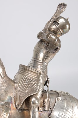 Lot 116 - A 925 SILVER FIGURE OF A KNIGHT ON HORSEBACK ON WOODEN BASE