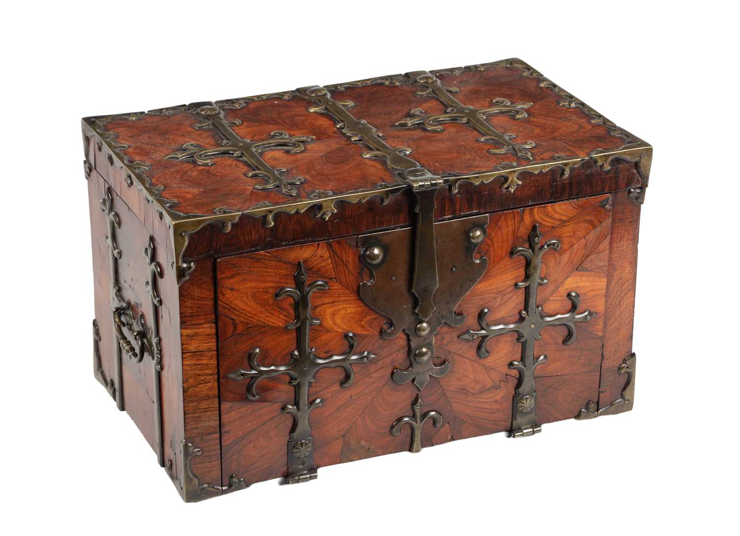 Lot 804 - A LATE 17TH CENTURY OYSTER CUT KINGWOOD VENEERED COFFRE FORT