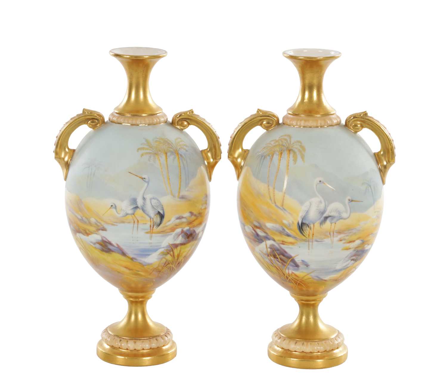 Lot 55 - A FINE PAIR OF EARLY 20TH CENTURY ROYAL WORCESTER PORCELAIN TWIN-HANDLED CABINET VASES BY JOHNSON