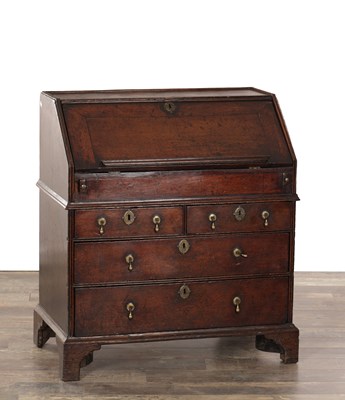 Lot 1525 - A WILLIAM AND MARY OAK BUREAU ON BRACKET FEET