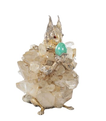 Lot 964 - A ROCK CRYSTAL AND SILVERED METAL SQUIRREL HOLDING A MALACHITE EGG BY ANTHONY REDMILE