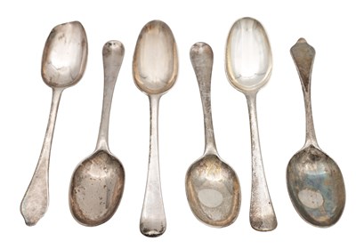 Lot 119 - A COLLECTION OF SIX EARLY 18TH CENTURY ENGLISH SILVER SPOONS