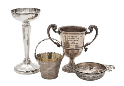 Lot 202 - A COLLECTION OF 18TH-20TH CENTURY SILVER ITEMS