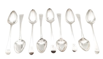 Lot 177 - A COLLECTION OF GEORGE III SILVER SPOONS