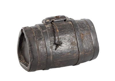 Lot 1368 - A SMALL 18TH CENTURY WELSH OAK COOPERED CIDER FLASK