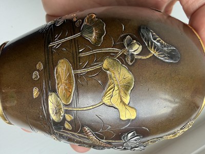 Lot 416 - A FINE PAIR OF MEIJI PERIOD JAPANESE BRONZE VASES