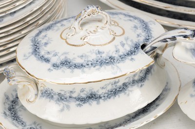 Lot 73 - A LATE 19TH CENTURY ROYAL STAFFORDSHIRE POTTERY DAISY DINNER SERVICE
