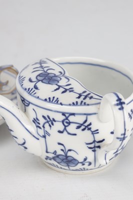 Lot 43 - A COLLECTION OF 19TH CENTURY ENGLISH CERAMICS