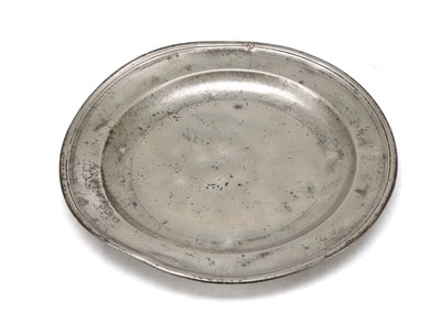 Lot 848 - AN 18TH CENTURY PEWTER PLATE BEARING NEWCASTLE STAMP