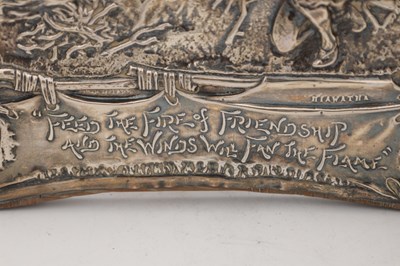 Lot 91 - AN EARLY 20TH CENTURY ART NOUVEAU SILVER PICTURE FRAME