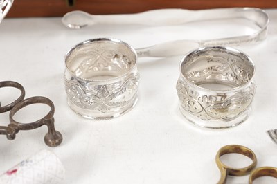 Lot 124 - A COLLECTION OF 19TH/20TH CENTURY SILVER-PLATED FLATWARE AND OTHER ITEMS