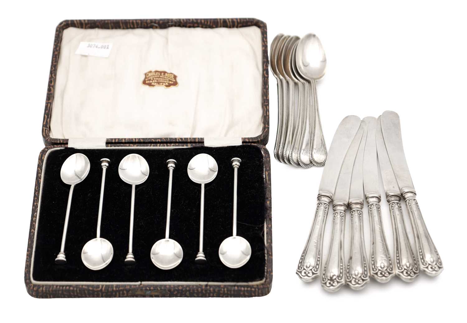 Lot 46 - A COLLECTION OF 19TH/20TH CENTURY ENGLISH SILVER FLATWARE