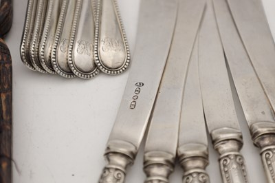 Lot 46 - A COLLECTION OF 19TH/20TH CENTURY ENGLISH SILVER FLATWARE