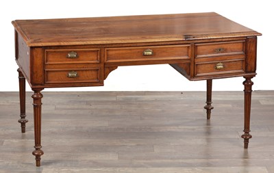Lot 1448 - AN 18TH CENTURY FRENCH WALNUT DESK