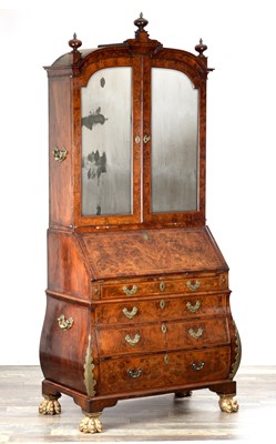 Lot 1380 - A FINE AND RARE GEORGE I BURR WALNUT BOMBE BUREAU BOOKCASE