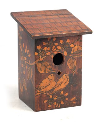 Lot 813 - AN EARLY 20TH CENTURY POKERWORK DECORATED WOOD BIRD BOX