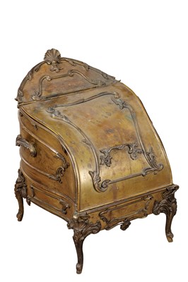 Lot 1022 - A 19TH CENTURY FRENCH BRASS ROCOCO STYLE COAL BOX ON CABRIOLE LEGS