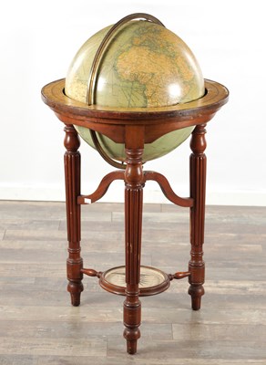 Lot 880 - AN EARLY 20TH CENTURY PHILIPS 18 INCH MERCHANT SHIPPERS TERRESTRIAL GLOBE ON TRIPOD STAND