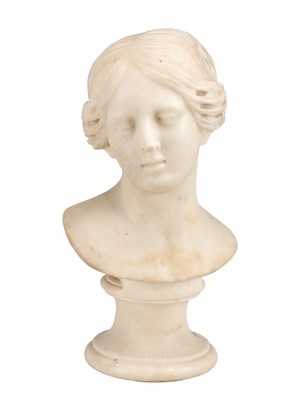 Lot 951 - AN 18TH/19TH CENTURY CARVED WHITE MARBLE FEMALE BUST