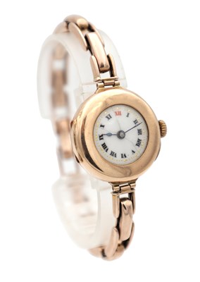 Lot 1155 - A VINTAGE 9CT ROSE GOLD LADIES WRIST WATCH