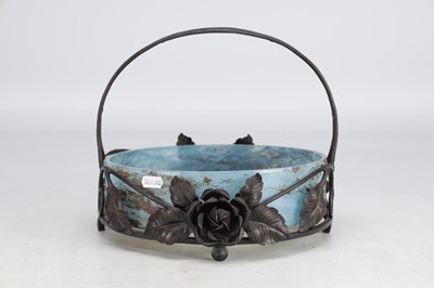 Lot 549 - DAUM NANCY A FRENCH ART NOUVEAU GLASS AND WROUGHT IRON CENTREPIECE BOWL