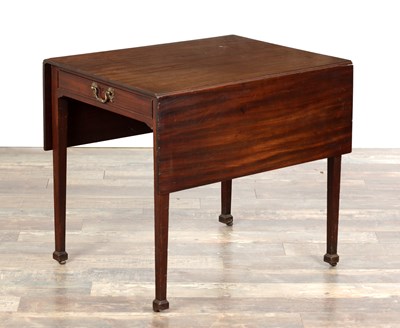 Lot 1550 - A GEORGE III FIGURED MAHOGANY PEMBROKE TABLE IN THE MANNER OF THOMAS CHIPPENDALE