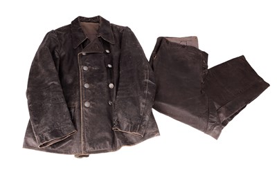 Lot 636 - A WWII GERMAN KRIEGSMARINE LEATHER U-BOAT COAT AND TROUSERS