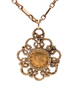 Lot 325 - AN 1853 AMERICAN ONE DOLLAR GOLD COIN IN A 9CT GOLD PENDANT MOUNT WITH CHAIN