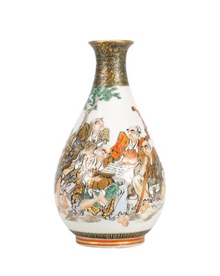Lot 594 - A JAPANESE KUTANI PORCELAIN BOTTLE VASE